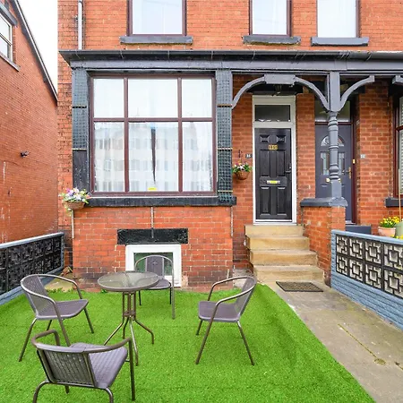 Rd15Cf - Comfortable Shared Room In Beeston *