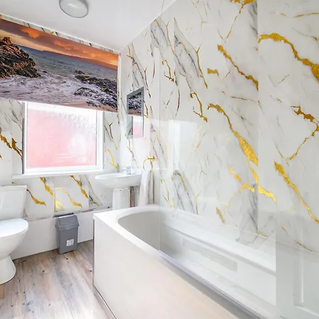 -rd15cfa- For Relaxed And Cosy With Free Parking Guest house *