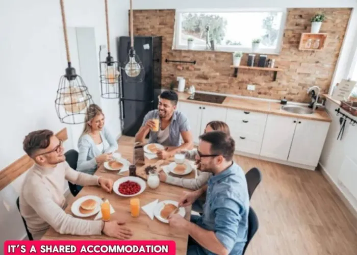 -rd15cfa- For Relaxed And Cosy With Free Parking Guest house