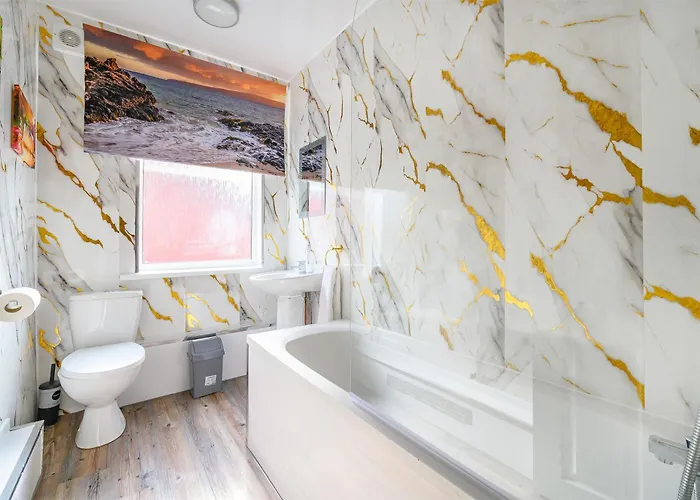 -rd15cfa- For Relaxed And Cosy With Free Parking Guest house *