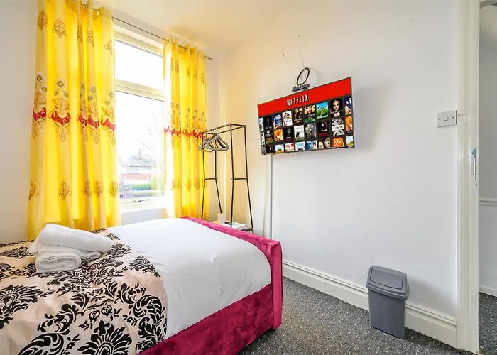 Guest house -rd15cfa- For Relaxed And Cosy With Free Parking Leeds (West Yorkshire)