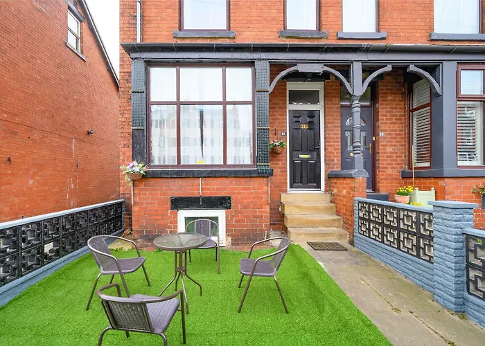 -rd15cfa- For Relaxed And Cosy With Free Parking *